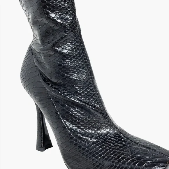 Azalea Wang Edit Bootie Black 8.5M - Picture 5 of 5